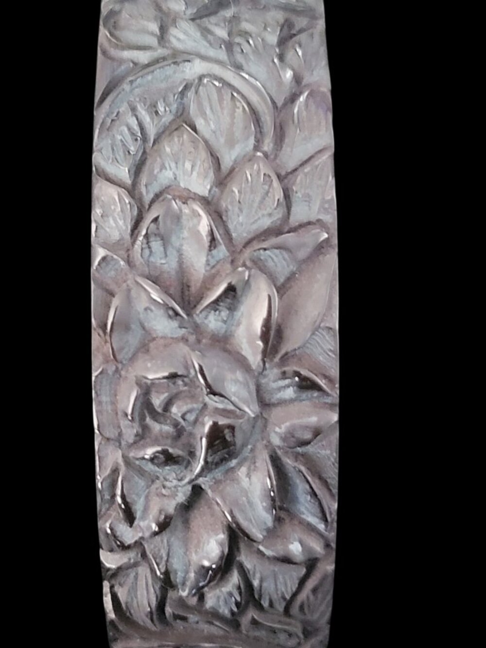 Plastic carved Bracelet-Purchased at Chan Luu showroom - Picture 2 of 7